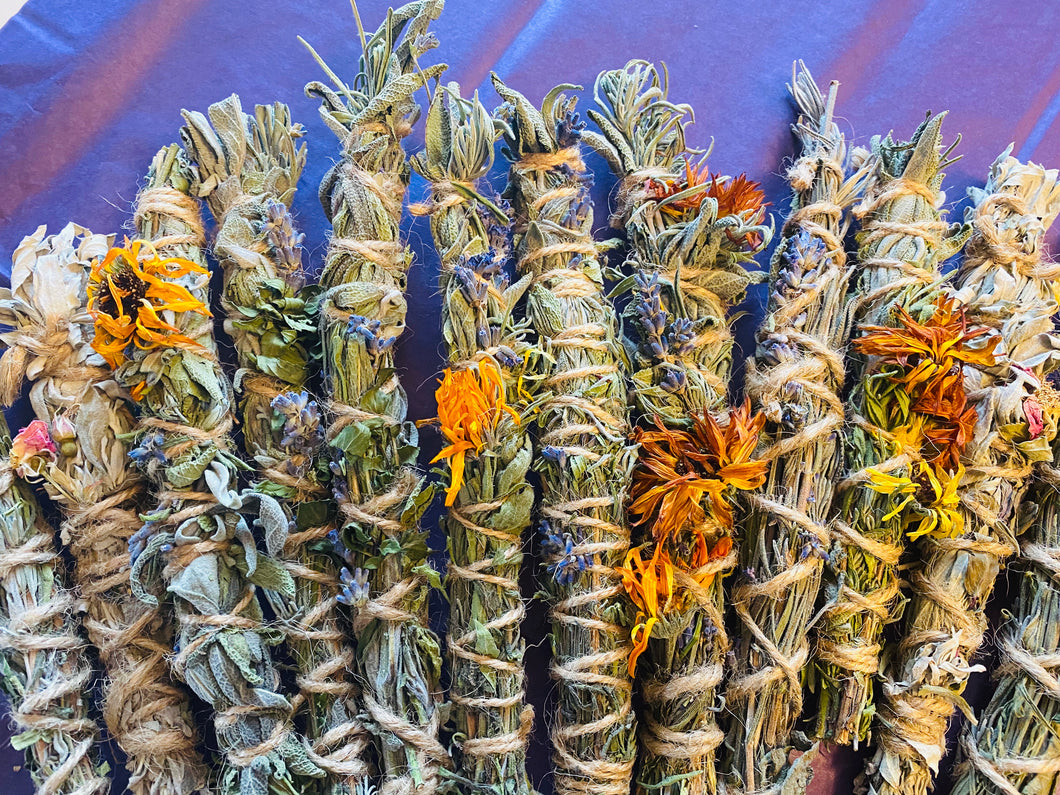 White Sage, Lavender & Calendula Smudge Bundles